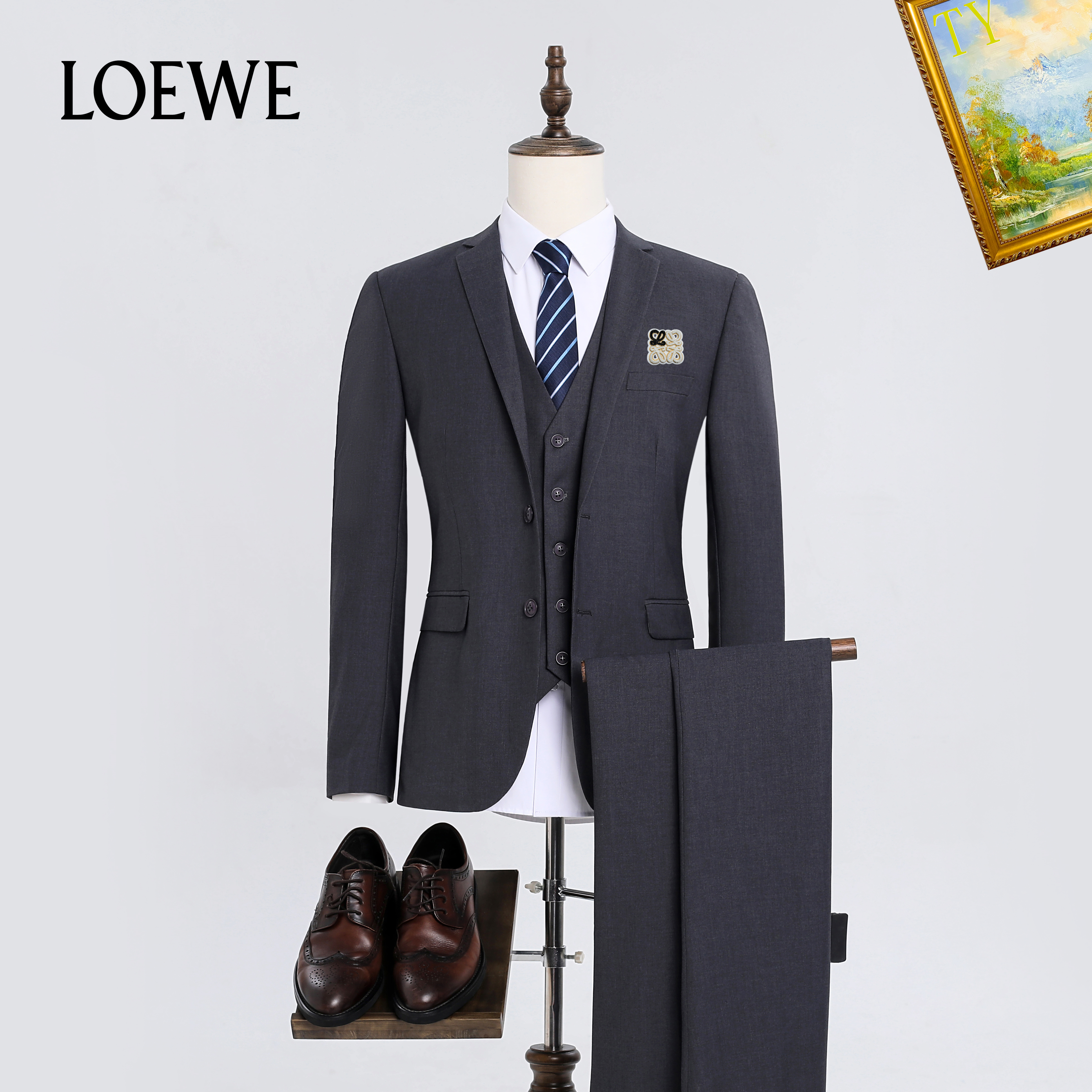 Loewe Business Suit